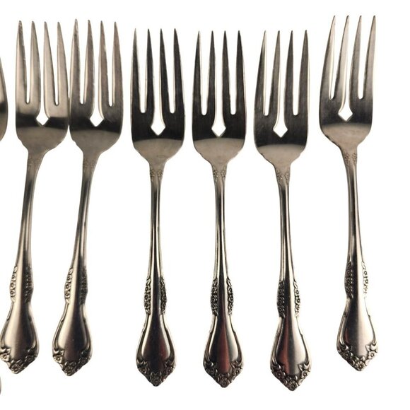 Wm. A. Rogers Oneida Ltd, MANSFIELD Amadeus 46 piece set - Picture 7 of 16